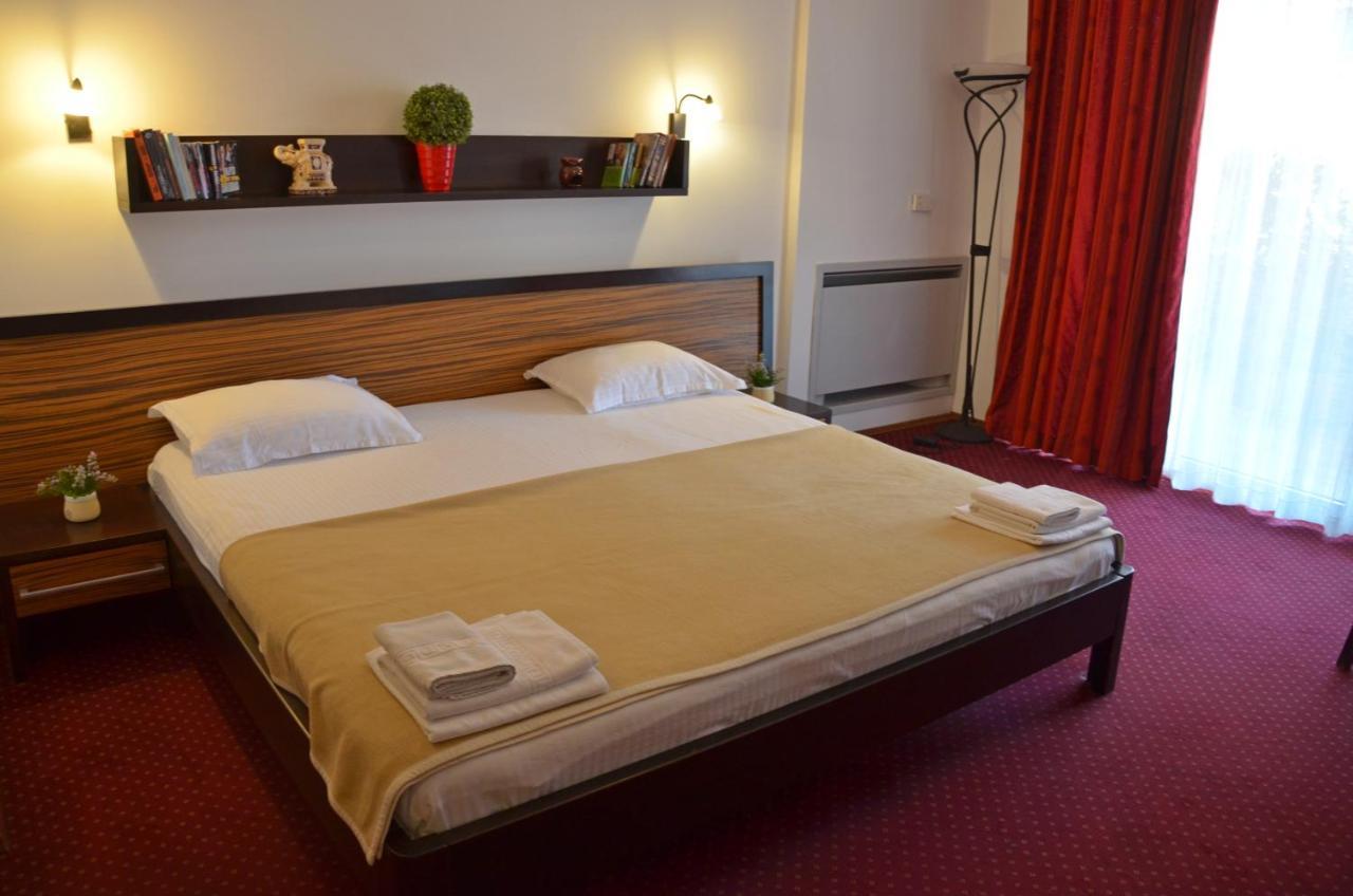 Hotel Salute Budva Exterior foto