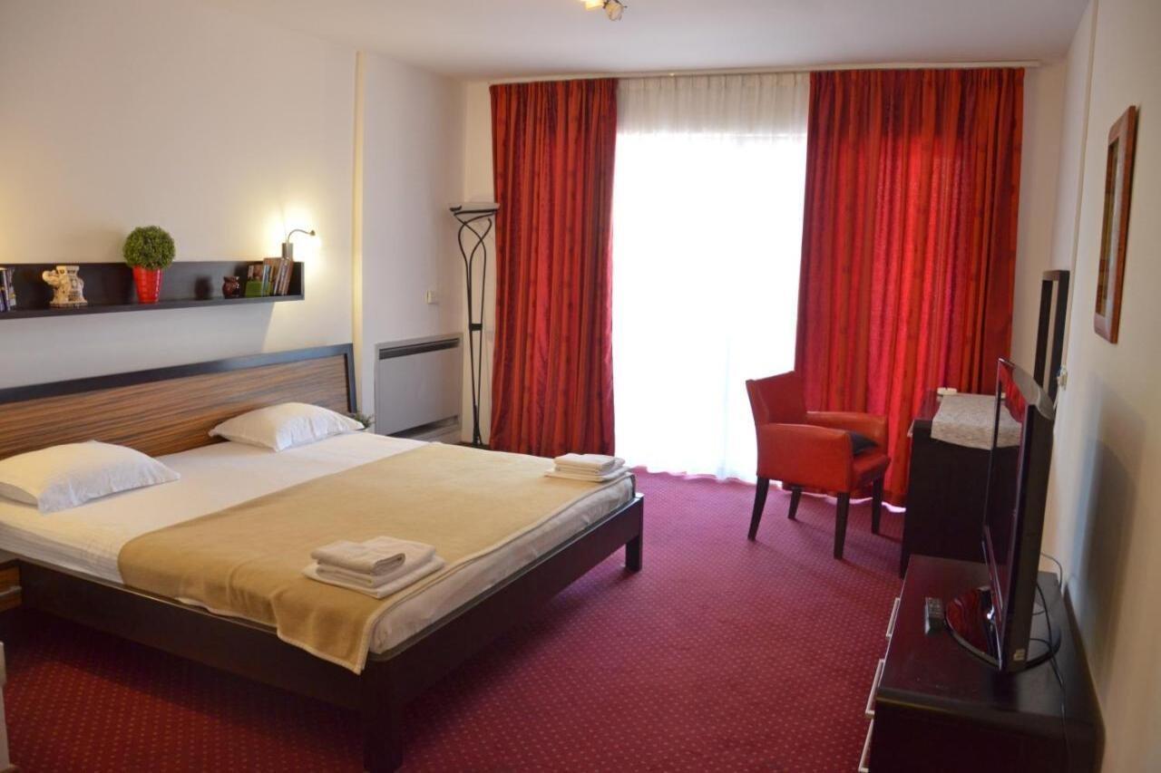 Hotel Salute Budva Exterior foto